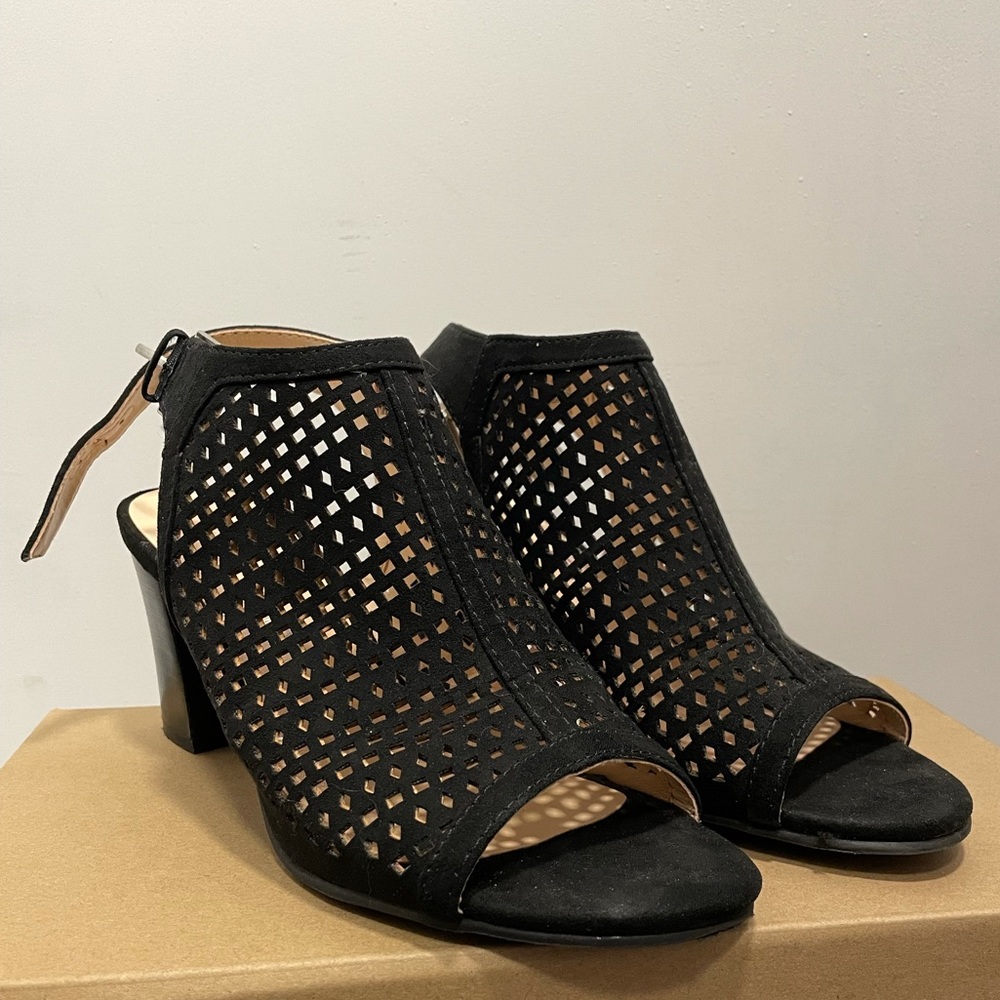 Unisa Black Block Open Toe Shoes